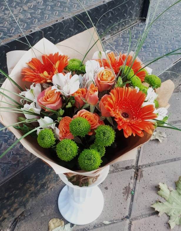 Букет цветов из: Герберы, Хризантемы, Альстромерии и Розы в Новую Купавну