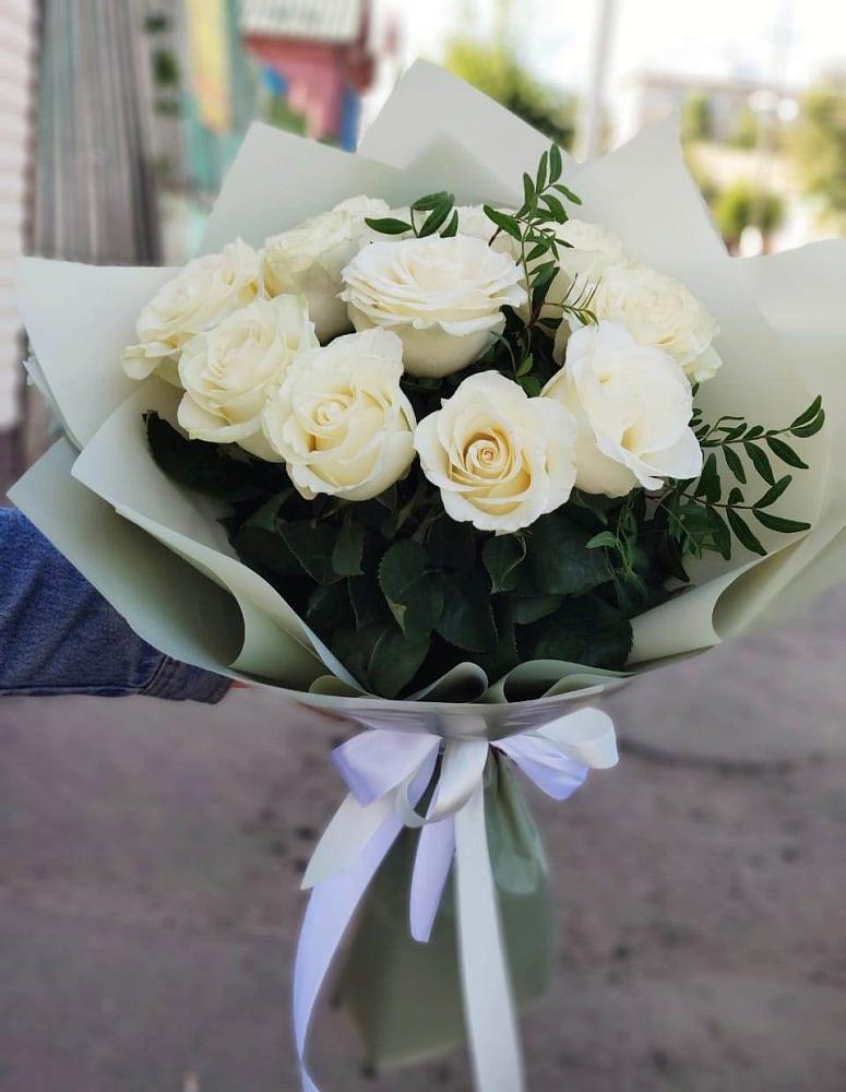Букет Белые розы Проуд в Новую Купавну