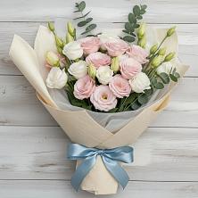 Букет цветов из:  Лизиантусы в Новую Купавну