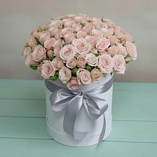 Цветочная композиция из Розы в шляпной коробке в Новую Купавну