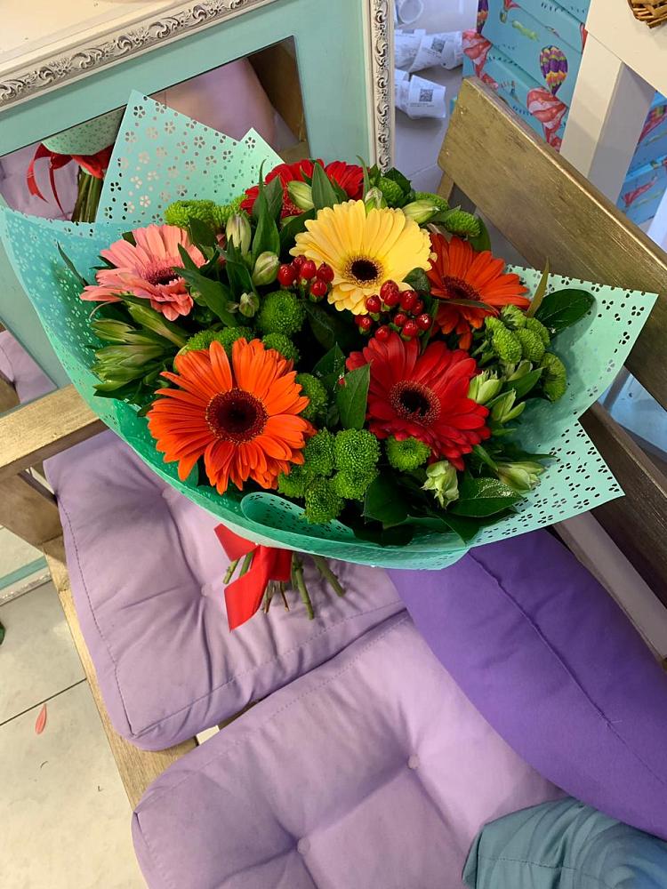 Букет цветов из: Герберы, Хризантемы и Альстромерии в Новую Купавну