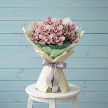 Букет цветов из:  Орхидеи и Розы в Новую Купавну
