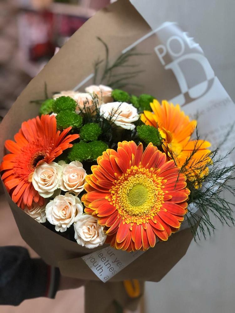 Букет цветов из: Герберы, Хризантемы и Розы в Новую Купавну