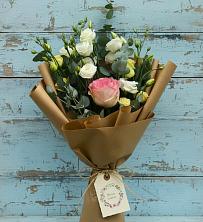 Букет цветов из:  Розы и Лизиантусы в Новую Купавну
