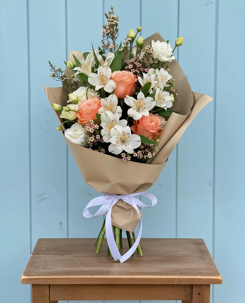 Букет цветов из: Альстромерии, Лизиантусы, Розы и Хризантемы в Новую Купавну